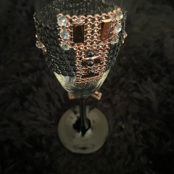 Black and Rose Gold Bling Wine Glass Set, His and Hers Elegant Wine Glasses - Picture 8 of 17